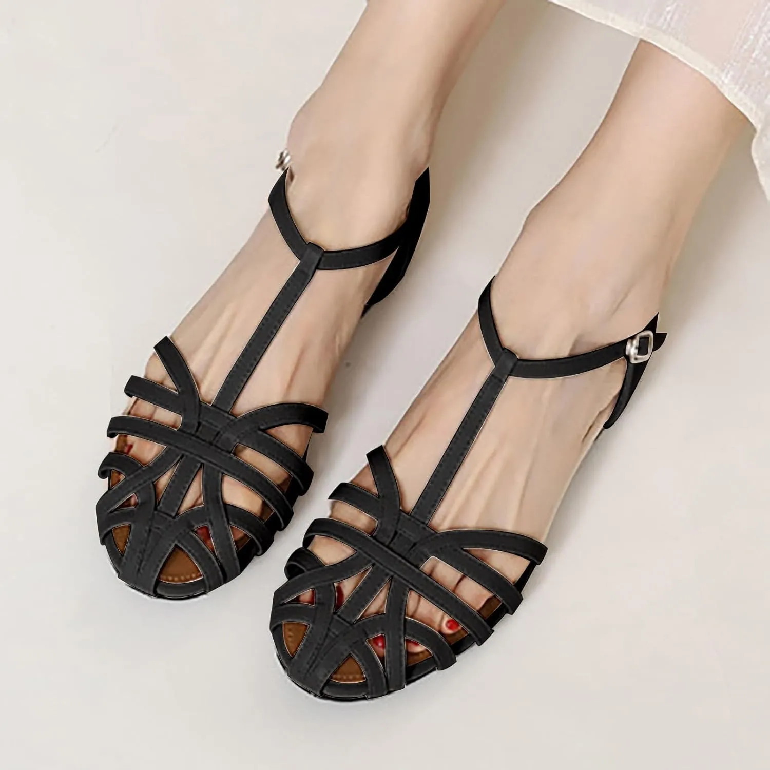 1920s Shoes for Women Low Heel T-Strap Beach Sandals Close Toe Adjustable Buckle Hollow Out Roman Sandals Wide Width Dress Shoes