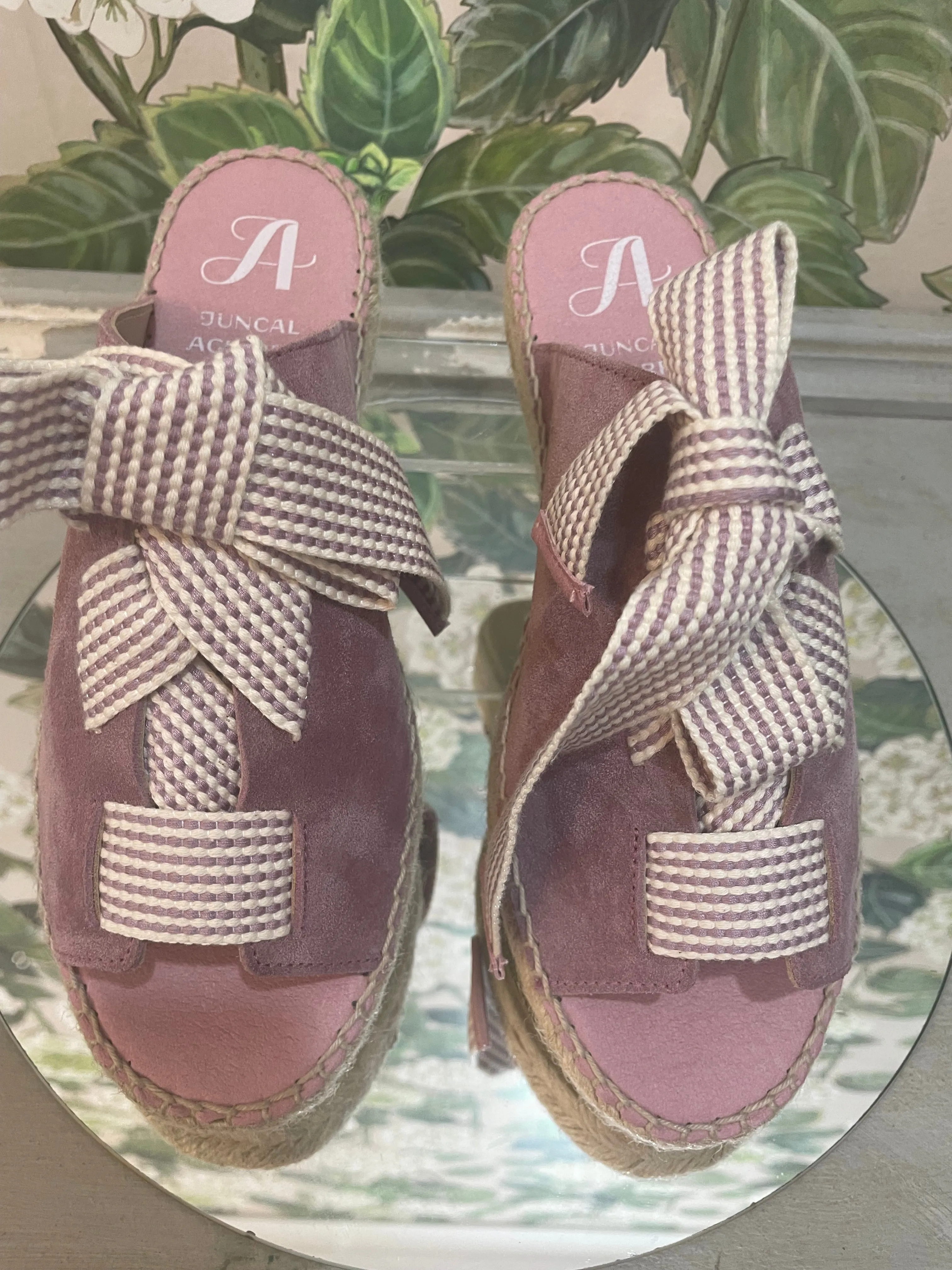 2696 - Mauve