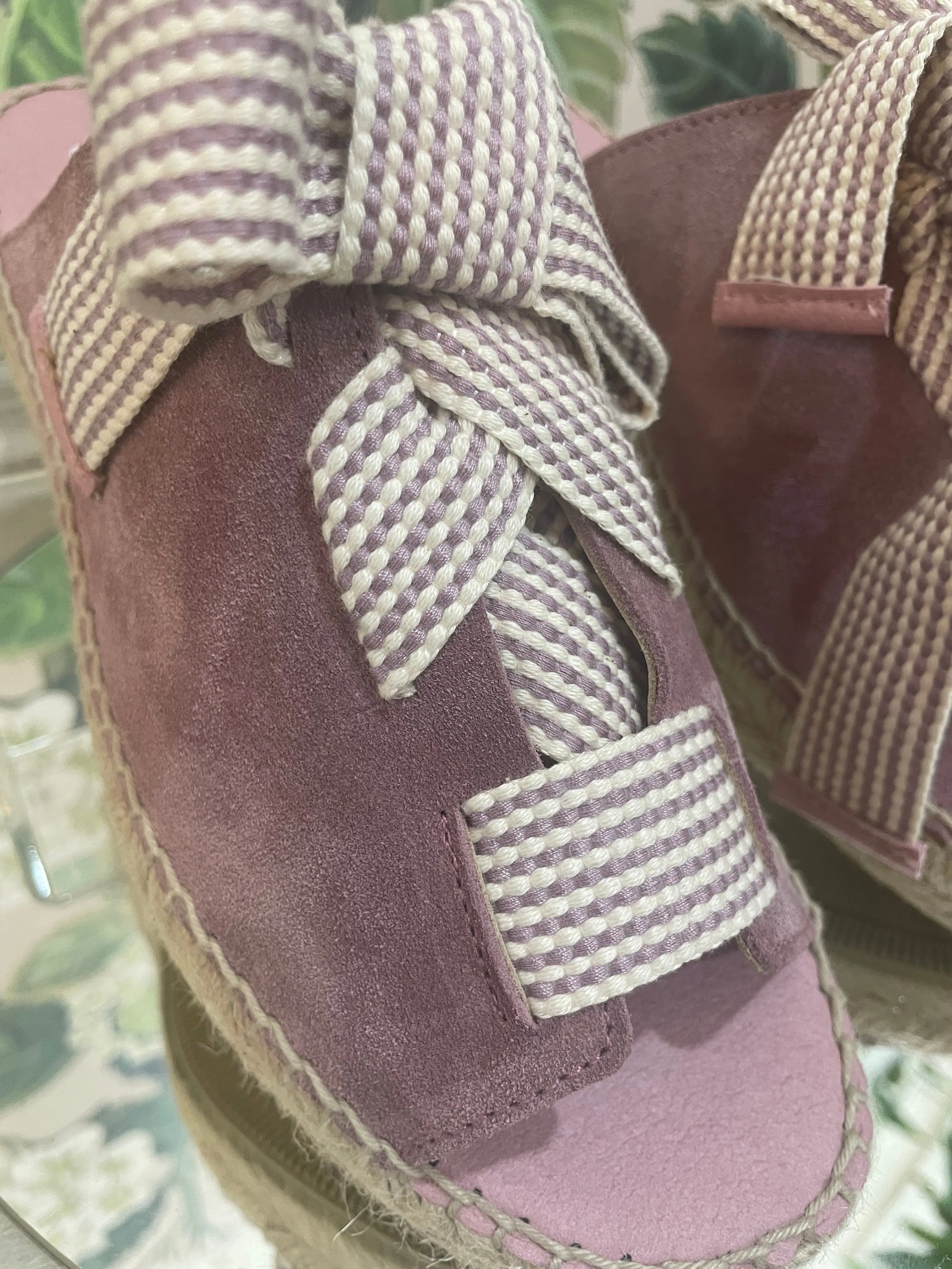 2696 - Mauve