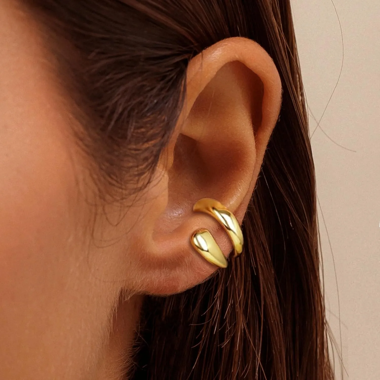 Chunky Ear Cuff Earrings for Women Non-Piercing Cartilage Cuff Gold Ear Cuffs 2025 Trendy Accessories