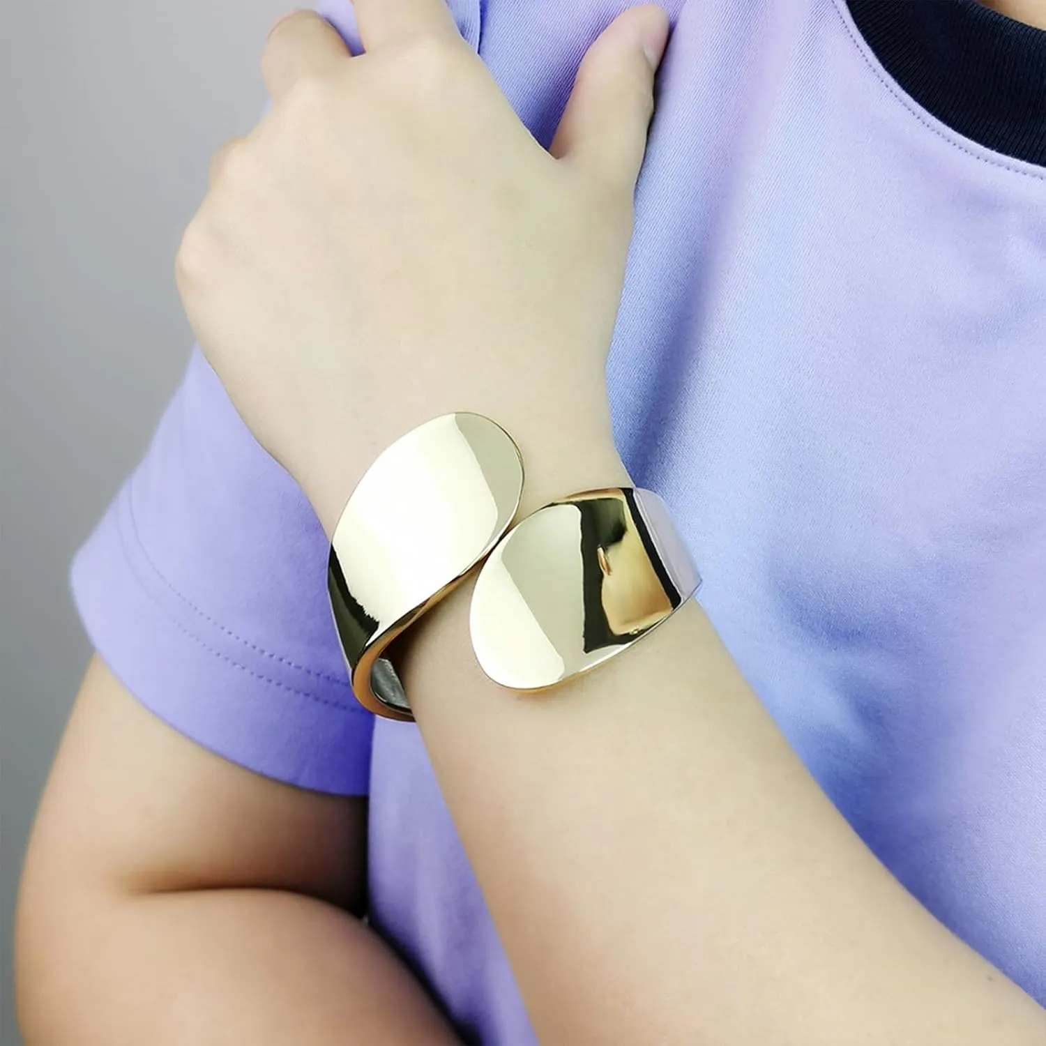 Chunky Gold Bracelets for Women Twisted Spiraled 18K Gold Bangle Bracelet Thick Gold Cuff Bracelets for Women Statement Bracelet