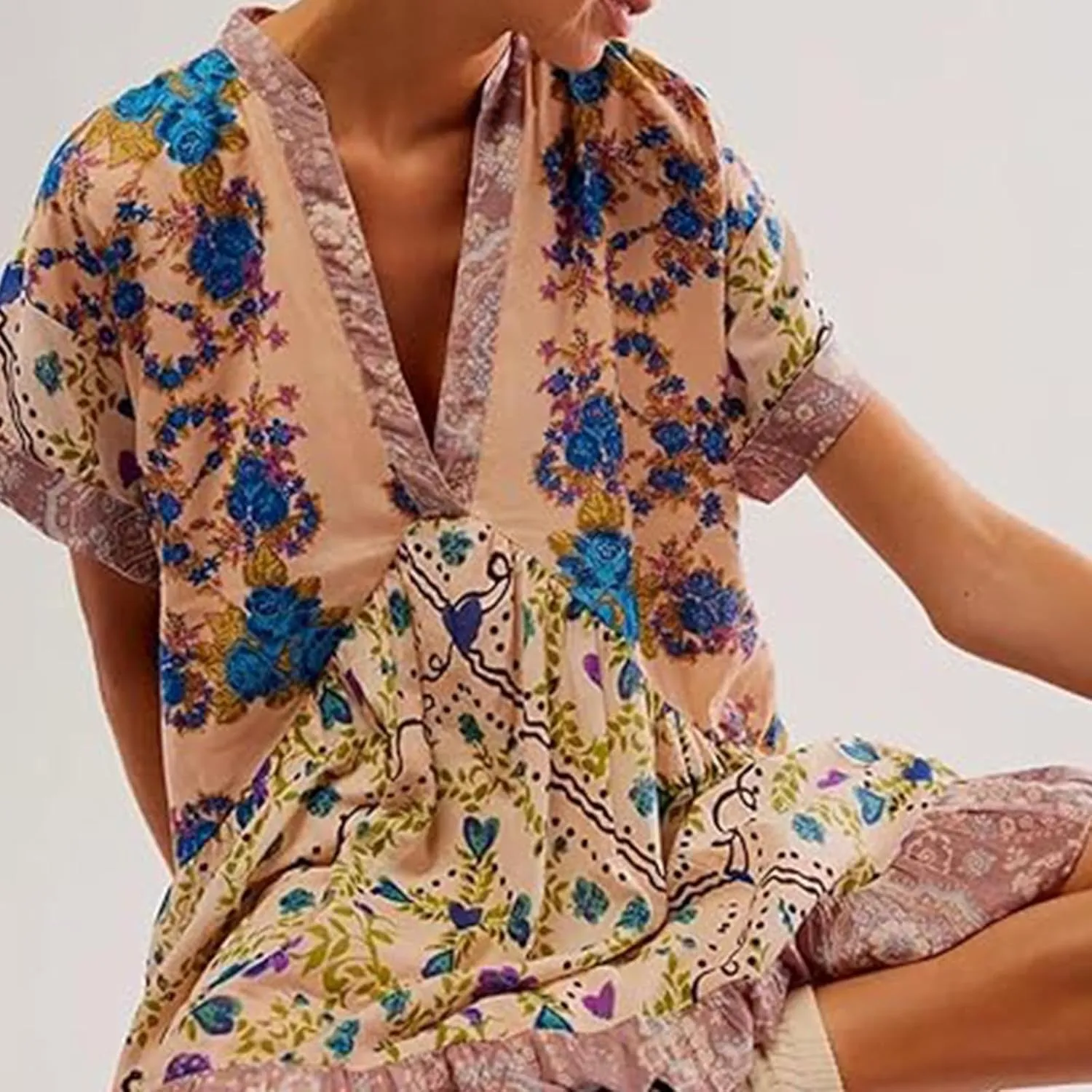Women's Boho Summer Dresses Deep V Neck Short Sleeve Mini Beach Dress Floral Ruffle Flowy Short Sun Dress