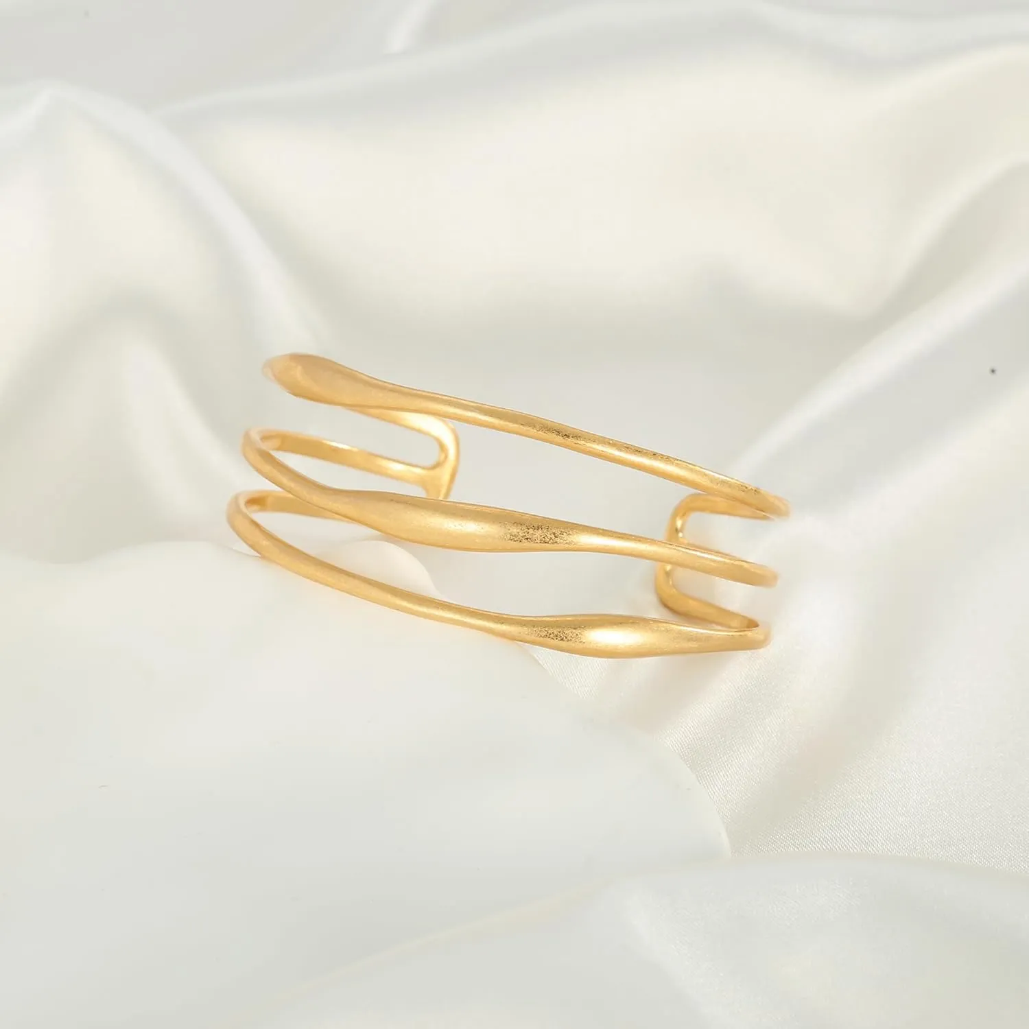 WOWORAMA Chunky Cuff Bracelets for Women Multi-layer Cross Wire Open Bangle Bracelet Adjustable Chunky Wide Open Wrist Arm Cuffs Wrap Bracelet Gold/White Gold